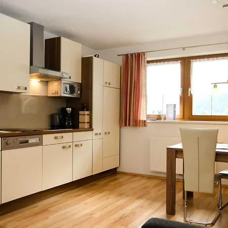 Haus Alpin Apartments Pettneu am Arlberg Exterior foto