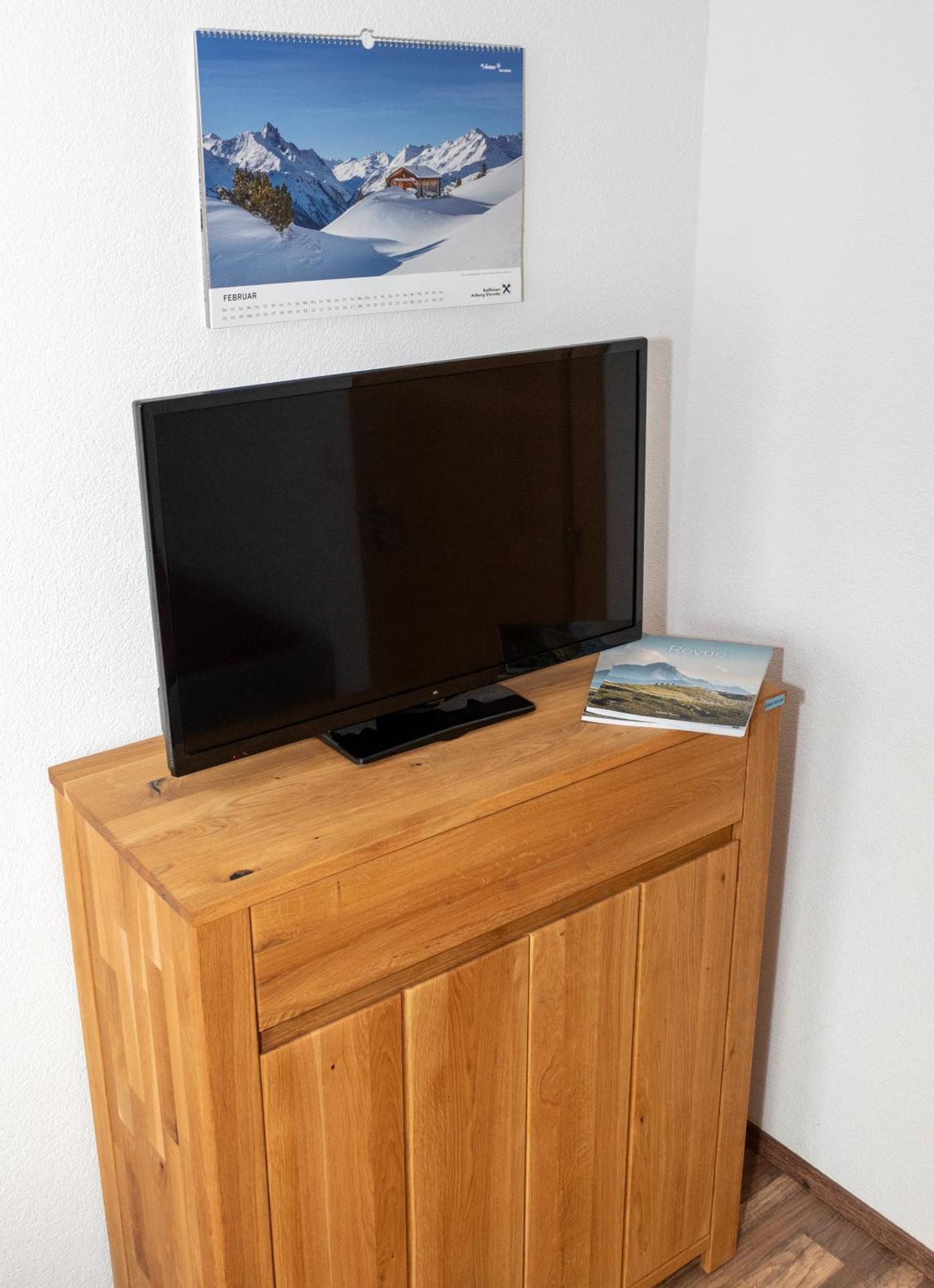 Haus Alpin Apartment Pettneu am Arlberg